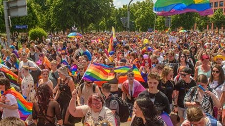 "Stolzmonat": Wie Rechtsextreme versuchen, den Pride Month zu kapern