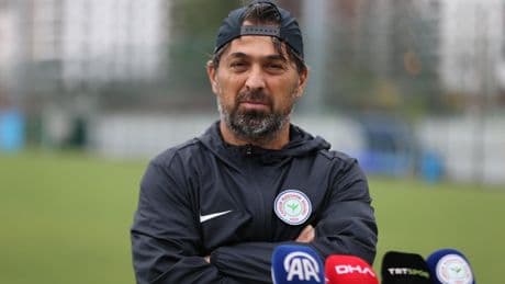 Çaykur Rizespor Teknik Direktörü İlhan Palut maç öncesinde açıklamalarda bulundu