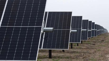 Study: Extended Interconnection Queue Times Plague Wind, Solar