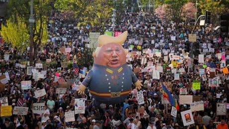 Estados Unidos vuelve a salir a la calle para protestar contra el "autoritarismo" de Trump: "Ha cruzado la raya"