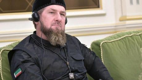 Kadyrov, il leader ceceno rischia di annegare in mare durante la sua vacanza nell'hotel a 5 stelle in Turchia