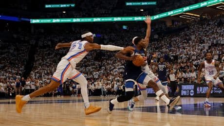 NBA konferans finalinde seri 3-1'e geldi
