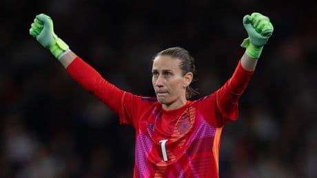 Ann-Katrin Berger: DFB-Torhüterin mit Halbfinalistin verlobt | Frauen-EM