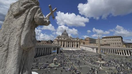 Leon XIV se enfrenta al reto de expandir la Iglesia, sanear la economía vaticana y armonizar la reforma social de Francisco