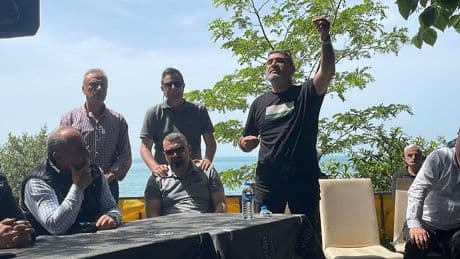 AKP'li başkanın firmasının yapacağı beton santraline köylülerden tepki: 'İzin alınmadan işe başlandı!'