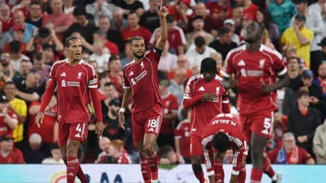 Son şampiyon Liverpool, Premier Lig'e galibiyetle başladı