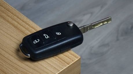Autoschlüssel: Batterie wechseln – So funktioniert's
