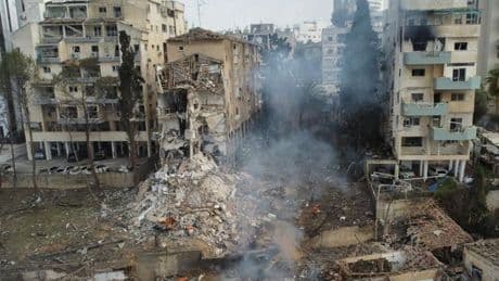 Irán responde con una oleada de misiles que deja al menos 13 muertos y cientos de heridos en Israel
