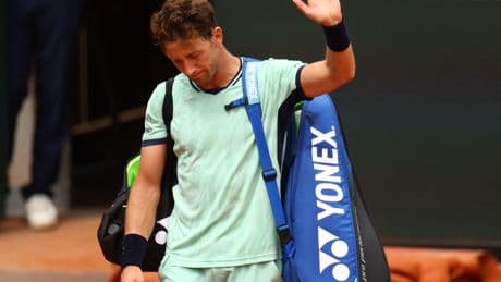 Roland-Garros : «j’espère que la blessure au genou n’est pas trop grave», glisse Ruud diminué et éliminé