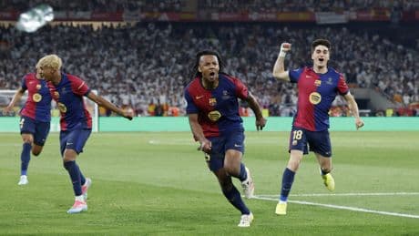 Coupe du Roi : Koundé offre le titre au FC Barcelone face au Real Madrid de Mbappé dans une finale renversante