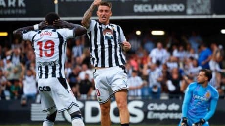 El Castellón destroza al Real Zaragoza en la primera mitad con un festín goleador