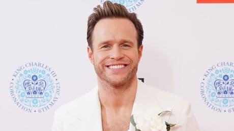 Olly Murs dedicates song to Caroline Flack during Radio 2 in the Park set