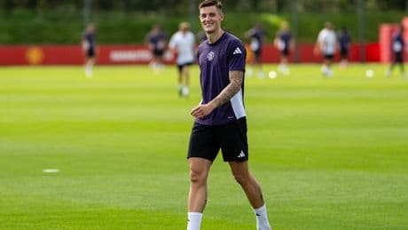 Manchester United: Benjamin Sesko completes first training session as Ruben Amorim gets double selection boost