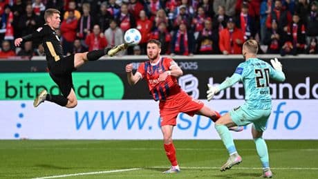 2:0-Führung verspielt, aber … - Wunder-Dorf fehlt noch ein Sieg zur Bundesliga
