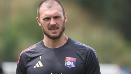Mercato : le gardien de l’OL Lucas Perri va rejoindre Leeds