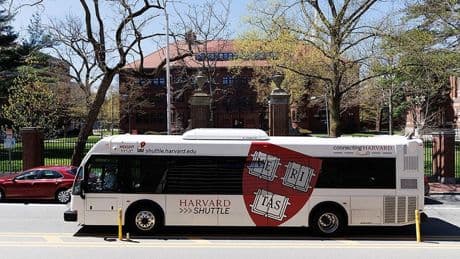 Harvard Üniversitesi, Trump'ın fon durdurma kararına dava açtı