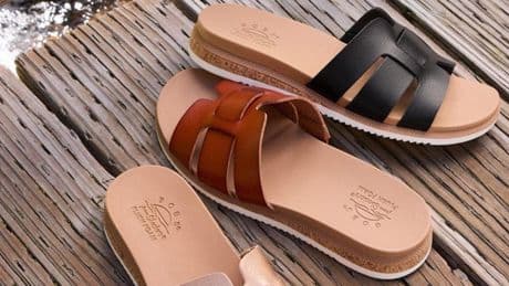 Skechers tira la casa por la ventana con los precios de sus sandalias: por menos de 50 euros