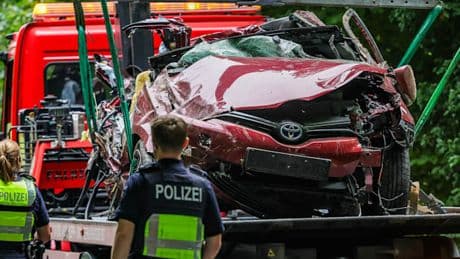 Unfall mit 4 Toten – 16-jähriger Fahrer trotz Führerscheins illegal unterwegs