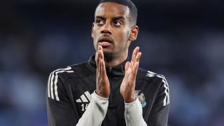 Liverpool told what Alexander Isak must do to secure blockbuster £150m transfer