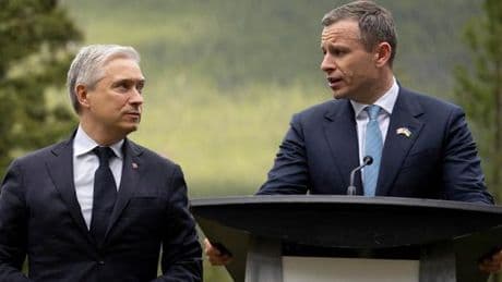 En direct, guerre en Ukraine : la présence d’un ministre ukrainien au premier jour d’un sommet du G7 au Canada est un « message très fort d’unité », selon Ottawa