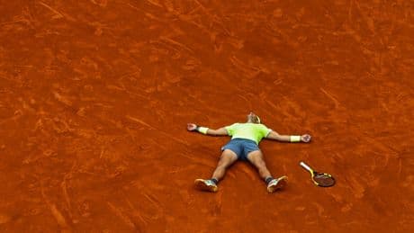 Rafa Nadal, solo en Roland Garros