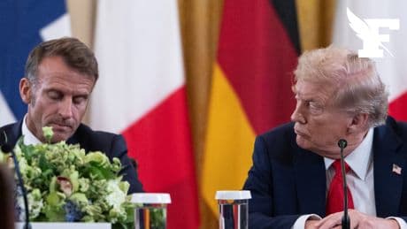 «Je pense qu’il...» : quand Donald Trump chuchote à l’oreille d’Emmanuel Macron à propos de Vladimir Poutine