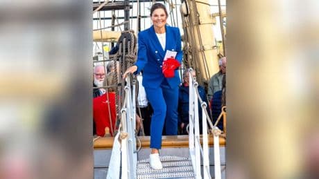 Kronprinzessin Victoria: Sie wird im maritimen Look zum Hingucker