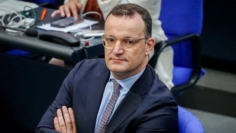 Krieg in der Ukraine: Spahn hält Debatte über deutsche Friedenssoldaten für verfrüht