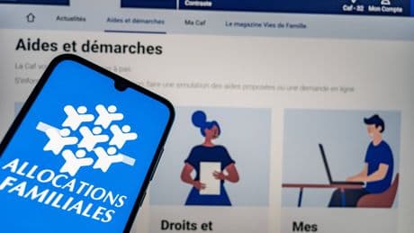 Simplifier les allocations sociales : cette vieille promesse macroniste relancée par Bayrou