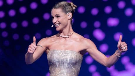 Liveblog zum ESC: ESC-Moderatorin Michelle Hunziker trinkt Schnaps gegen Lampenfieber
