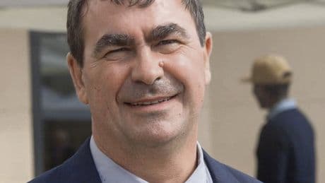 « Quatre-vingt-dix ans après la création des congés payés, des familles en sont encore exclues », regrette Thierry Robert, directeur général du Secours populaire