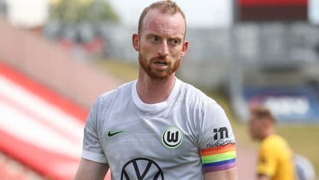 Rasen-Chaos - Platz zu kurz für DFB-Pokalspiel!