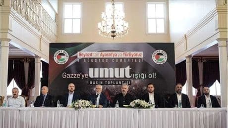 Filistin'e Destek Platformu'ndan 'Gazze'ye Umut Işığı Ol' yürüyüşü