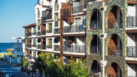 Brits rush to snap up £3k properties in unlikely European country