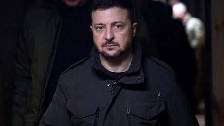 Guerre en Ukraine: Zelensky ne veut pas «jouer» avec les courtes trêves proposées par Poutine