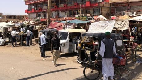 Soudan : à Khartoum, « libérée » par l’armée, la vie reprend laborieusement