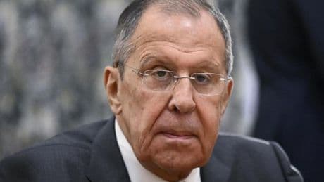 Vor Alaska-Gipfel: Russlands Außenminister provoziert mit T-Shirt