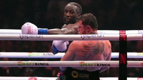 Crawford derrota al 'Canelo' Álvarez de forma unánime y le arrebata sus títulos mundiales