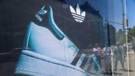 Sportartikelhersteller: Adidas-Aktie bricht ein – aber Analysten bleiben optimistisch