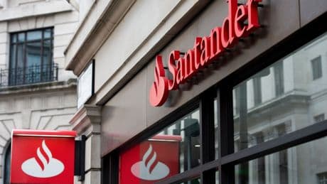 Major bank slashes thousands of jobs in company overhaul