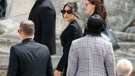 Kim Kardashian breaks down in tears as she says she thought she would die during Paris jewel heist