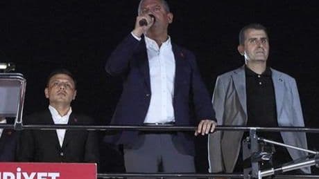 CHP Genel Başkanı Özel, partisinin Üsküdar mitinginde konuştu