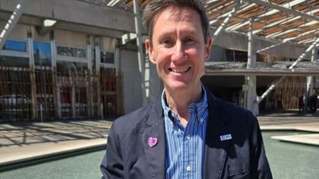 Scot who smoked while watching dad die of lung cancer backs calls for 'smoke free' Scotland