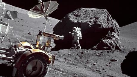 Lunar ‘Lava Sandwiches’ Could Harbor Earth’s Earliest Biology