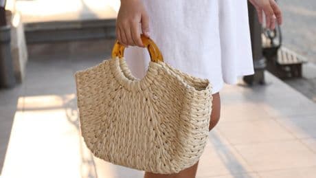Sommer 2025: Diese Accessoires liegen jetzt im Trend
