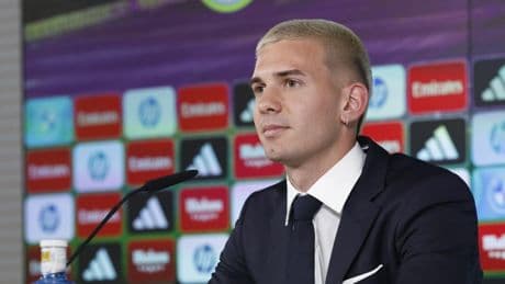 Mastantuono: "El mejor jugador del mundo es Messi"