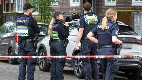 Kriminalität: Frau und Mann sterben durch mutmaßliche Gewalttat in Hamburg