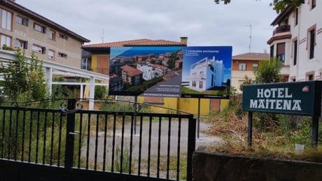 El antiguo hotel junto a Aixerrota se convertirá en siete viviendas de lujo