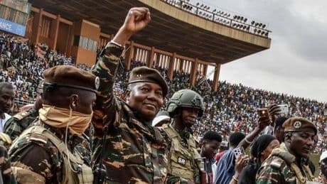 Les Africains ont droit, eux aussi, à la démocratie