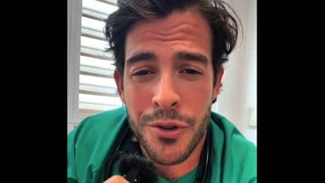 Aurelio Rojas, cardiólogo: "Si puedes controlar el dolor con remedios naturales o alternativas más seguras que el ibuprofeno, mejor"
